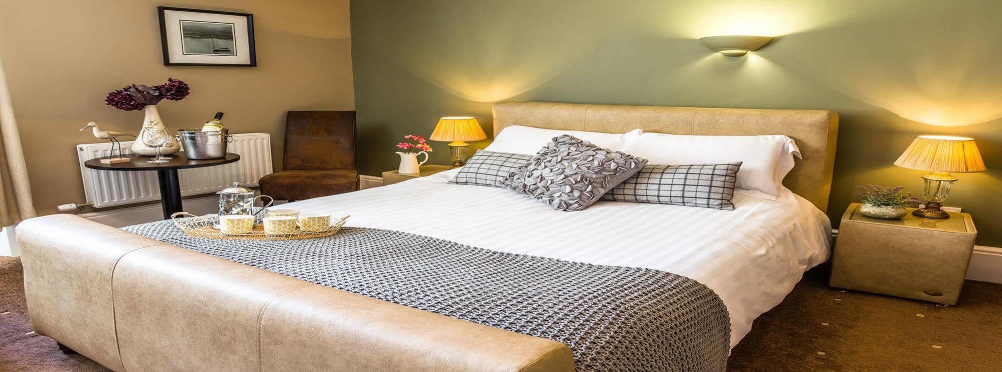 The Lounge Hotel & Bar Penrith Bagian luar foto